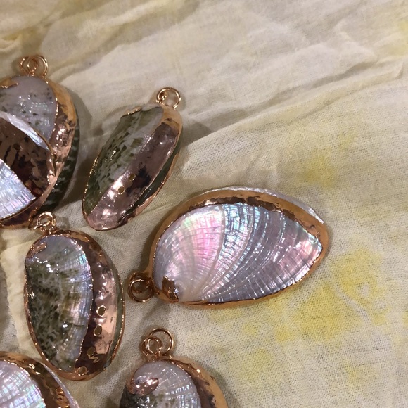 Shell Pendants - Picture 10 of 10